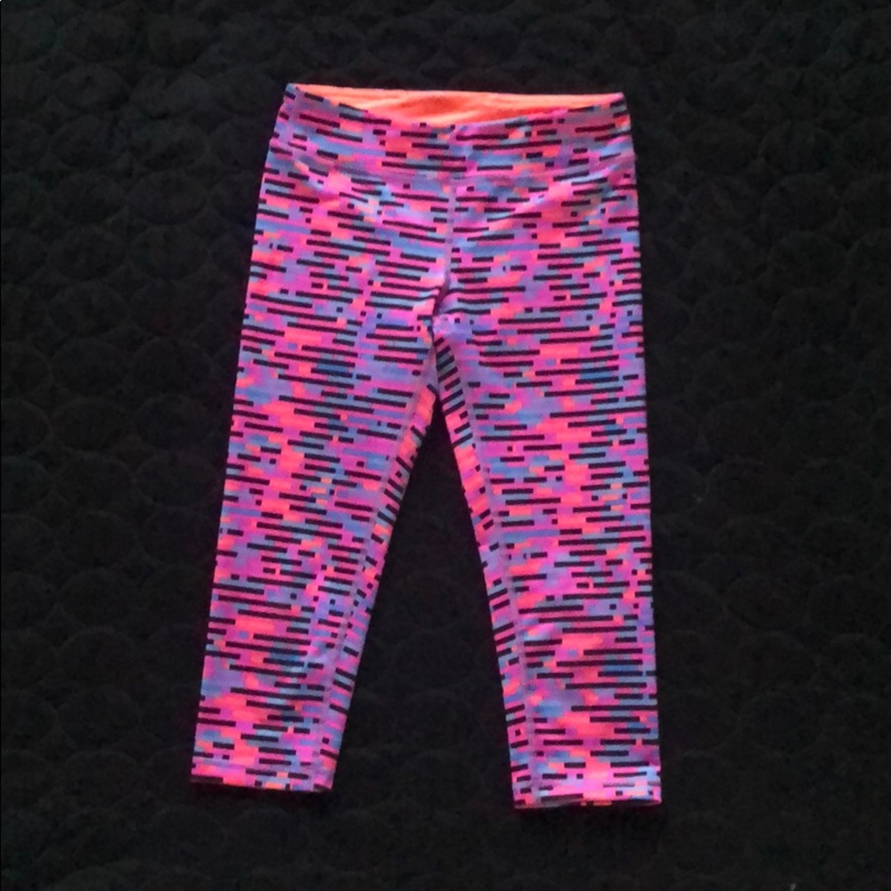 Ivivva {Lululemon’s brand for girls} cropped leggings